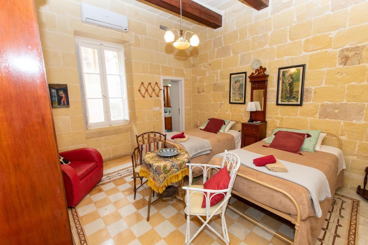 Maria Townhouse Heart Of Victoria B&B 外观 照片