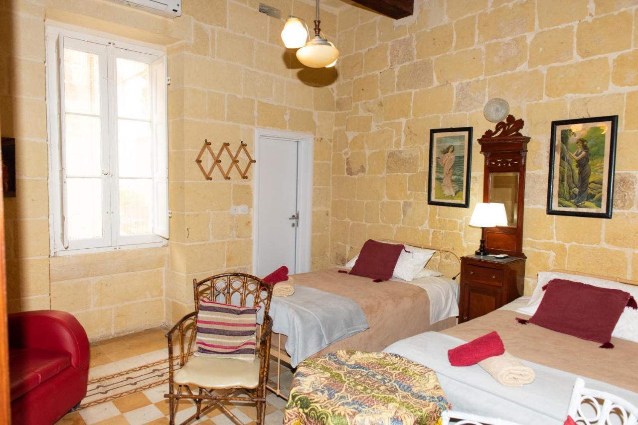 Maria Townhouse Heart Of Victoria B&B 外观 照片